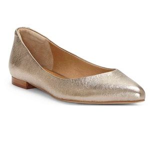 Jullia flats in metallic champagne